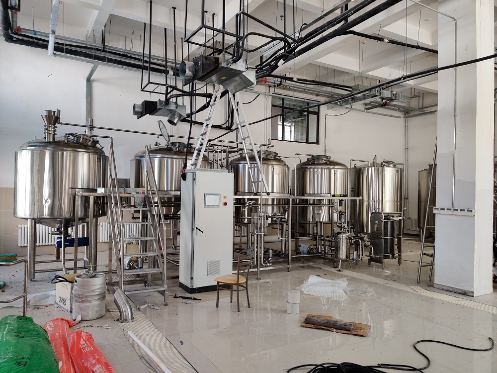 2000L精釀<a href=http://m.zgvsh.cn/ target=_blank class=infotextkey>啤酒設備</a>