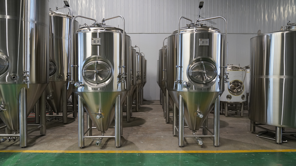 如何針對產能配發酵罐？