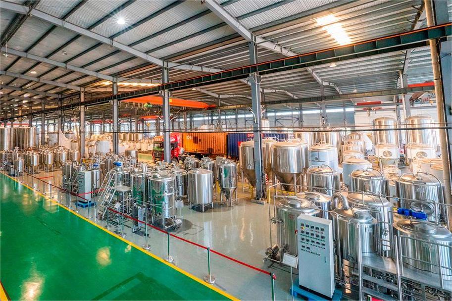 啤酒廠應該怎么做，才能提升釀造產能，降低成本？
